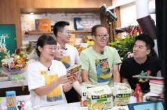 {期权配资平台}光伏产业链价格博弈进入关键期硅料价格何时见顶?